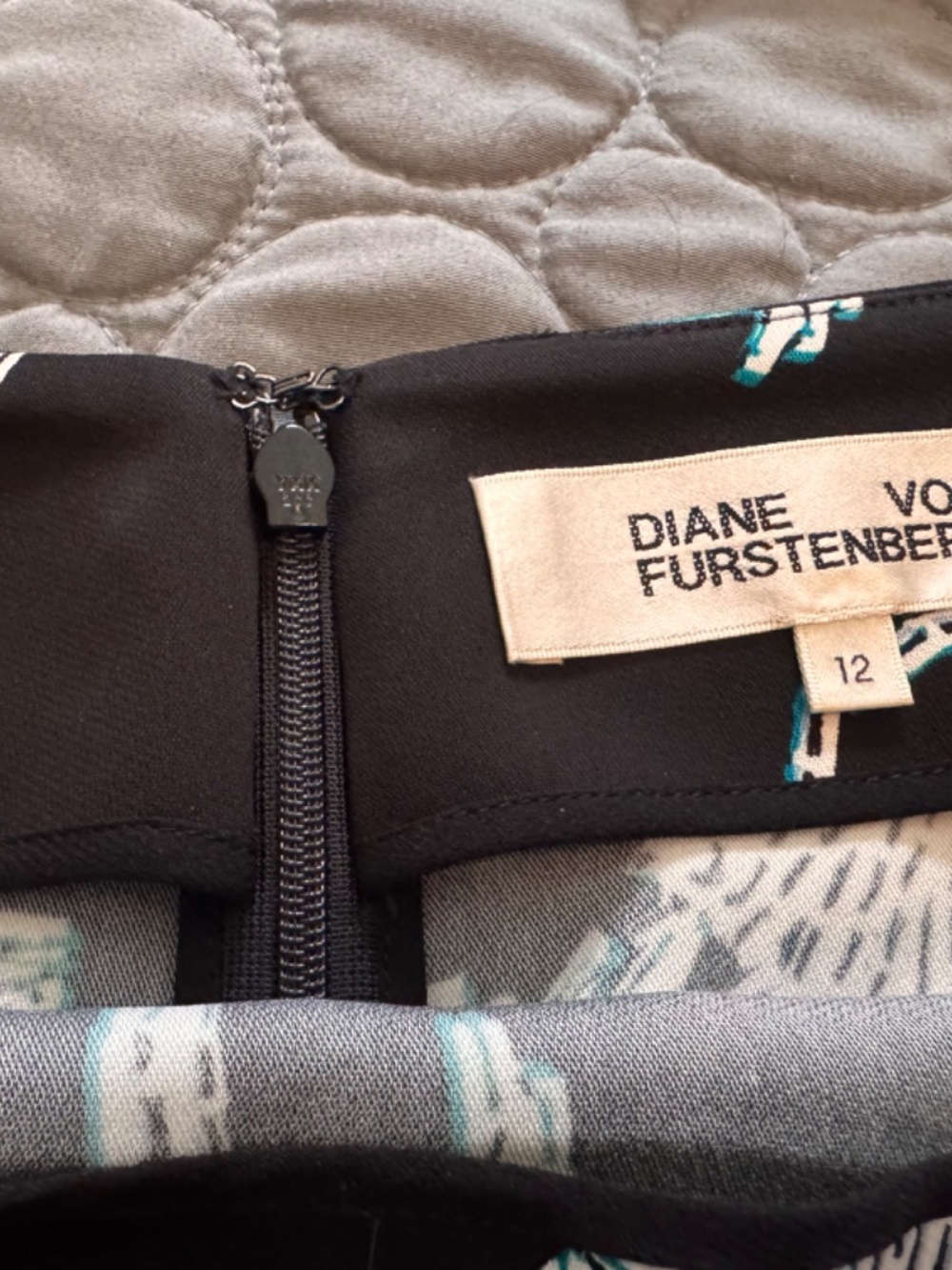 Diane Von Furstenberg Pencil Skirt Size 12 - Picture 12 of 14